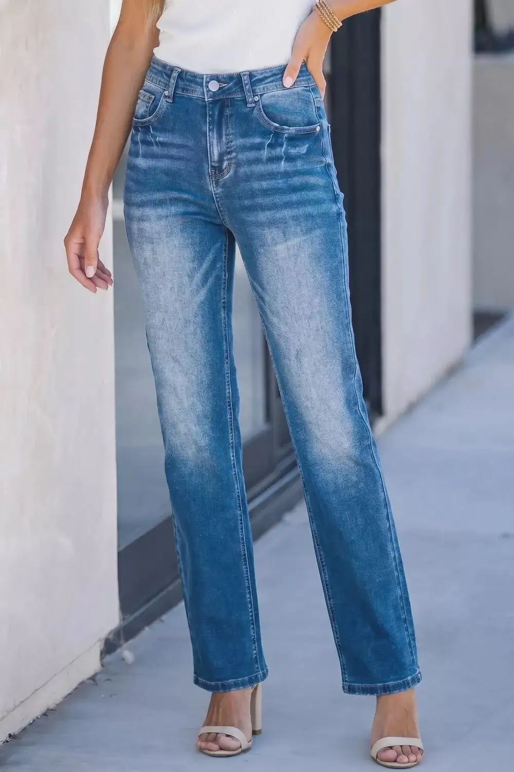 Washed Pocketed Stretch Straight Leg Jeans