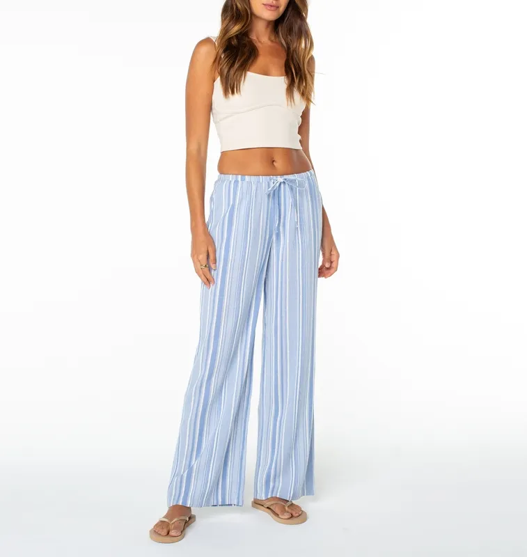Relaxed Comfort Wide Leg Pants