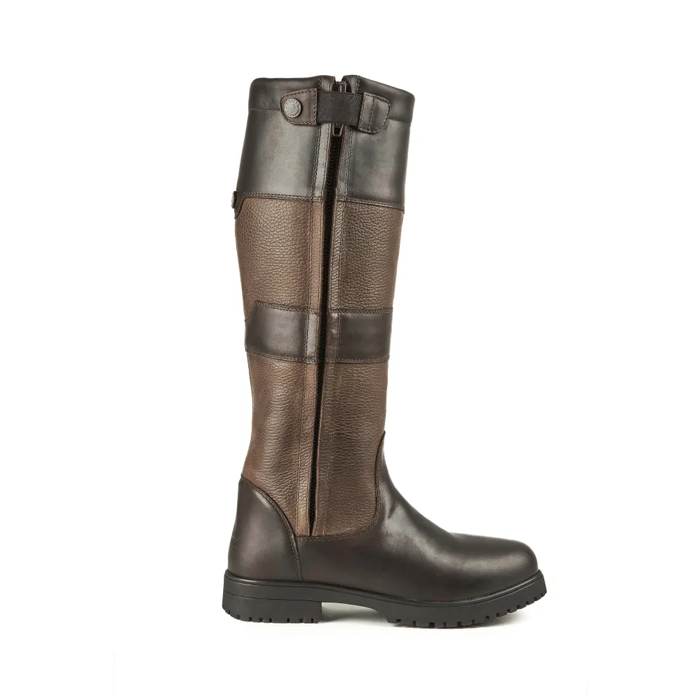 Versatile Weather-Ready Leather Riding Boots