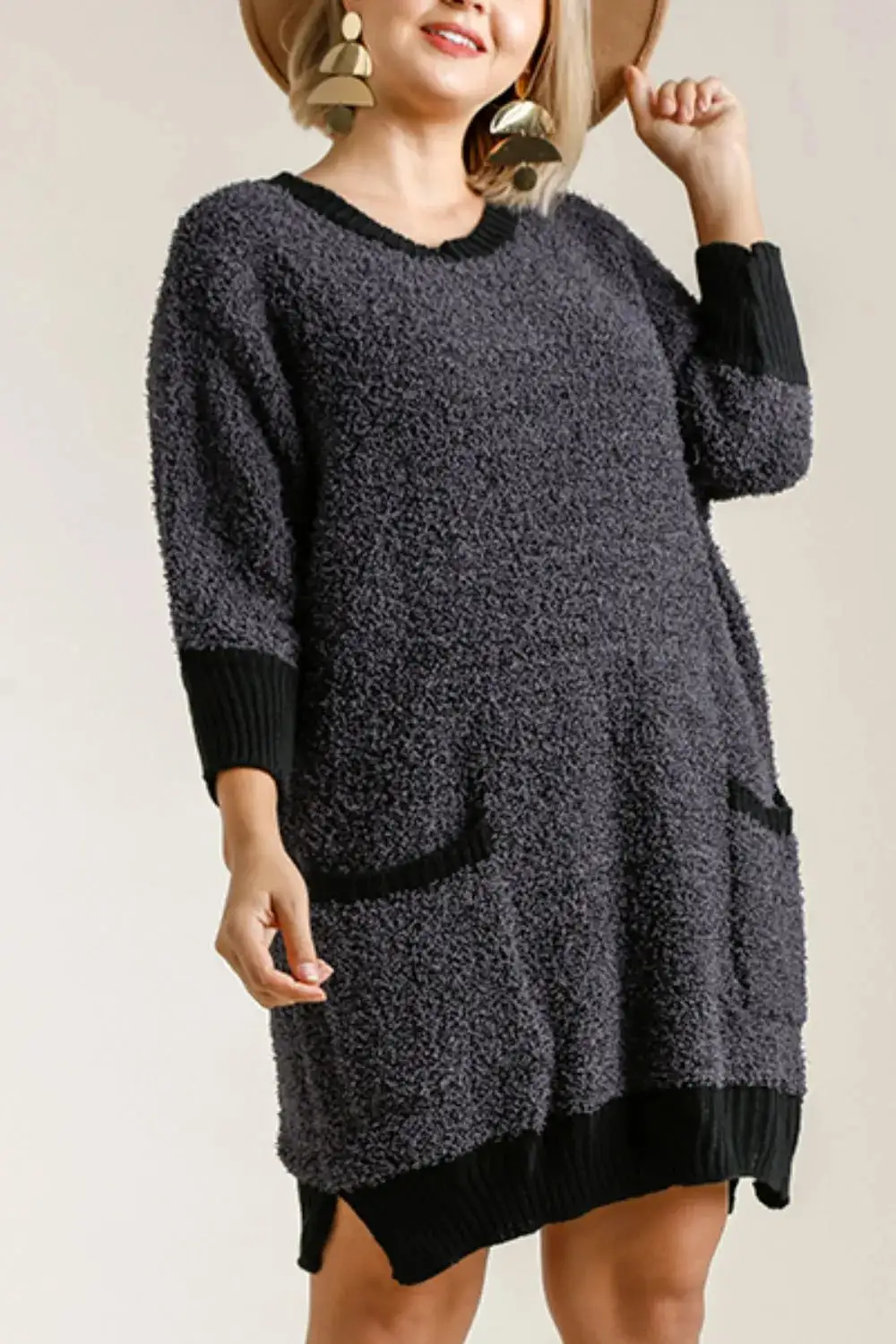 Ribbed Hem Round Neck / Sleeve Sweater Dress with Pockets