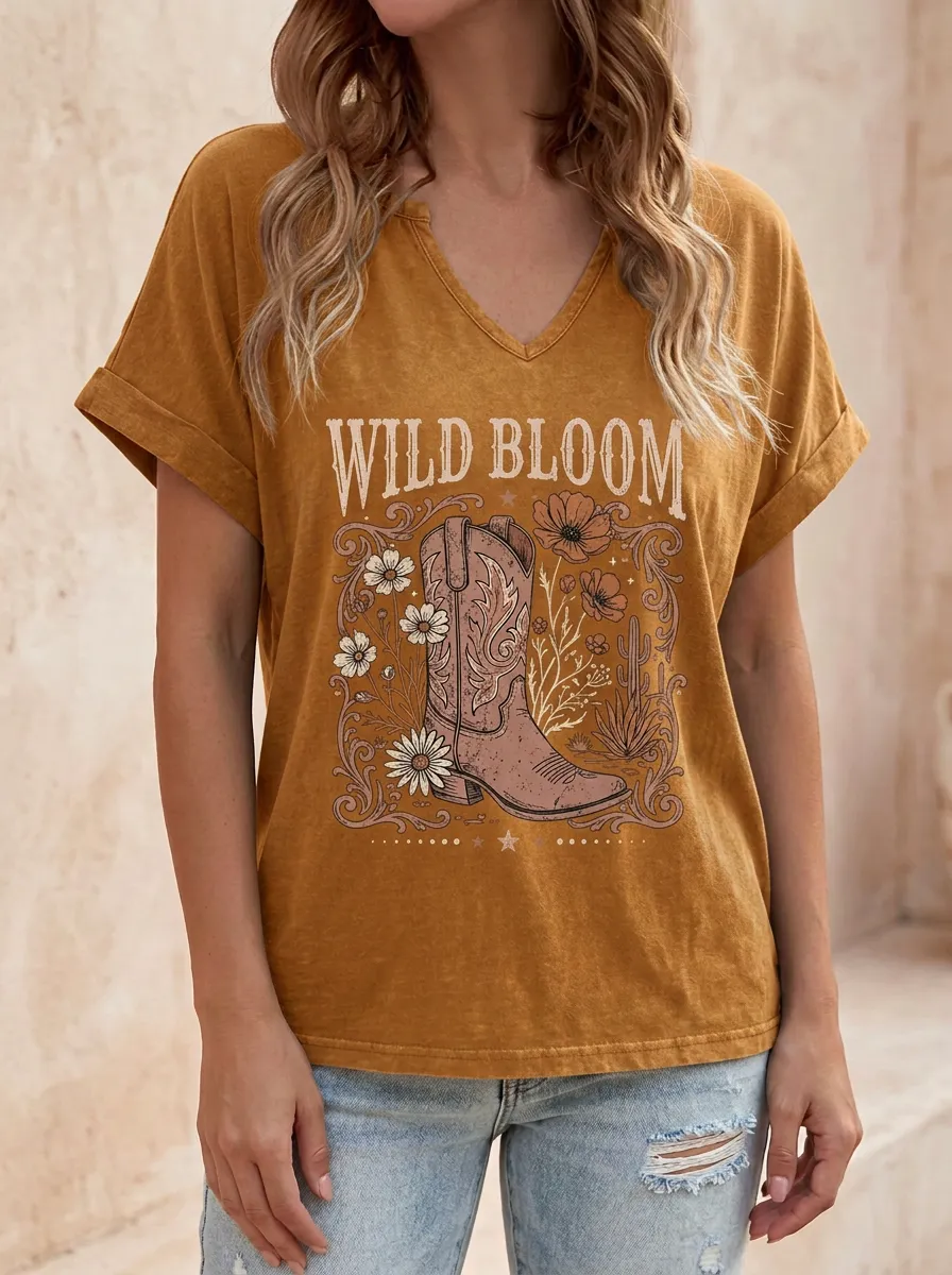 Cowboy-Boot Floral Western Women's V-Neck T-Shirt