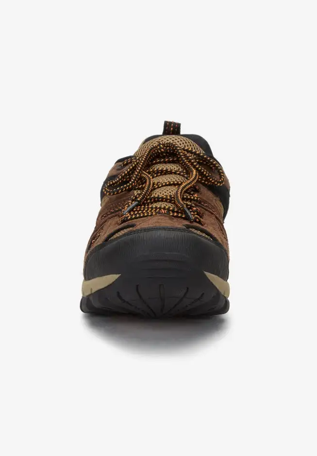 Trail Sneakers