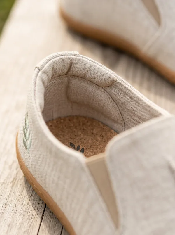 Weekend Leaf Graphic Casual Look Unisex Barefoot Shoes