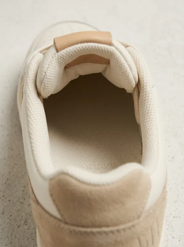 Lace-Detail Perforated Lace-Up Running Women's Low-Top Skate Sneakers