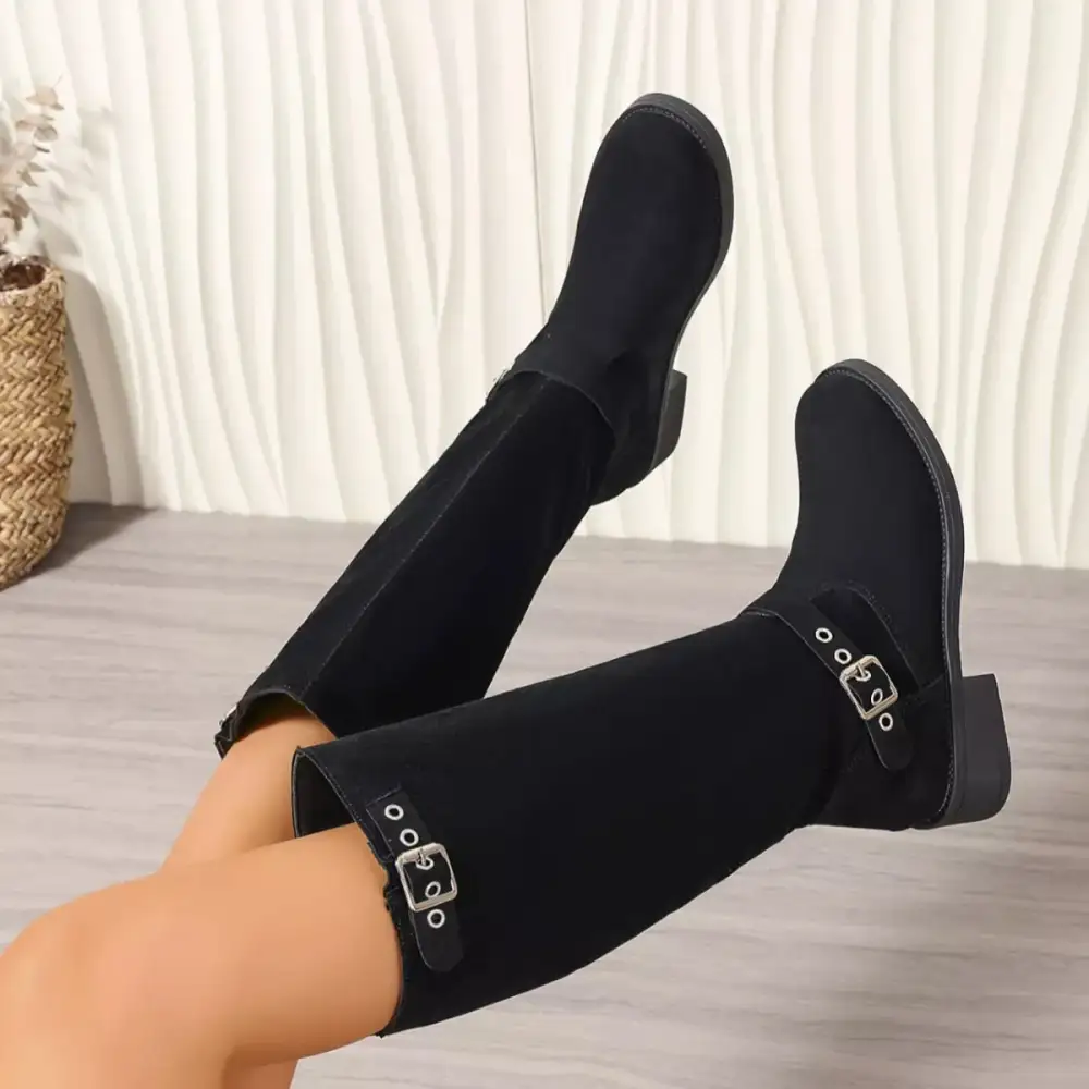 Everyday Round Toe Block Heels Boots