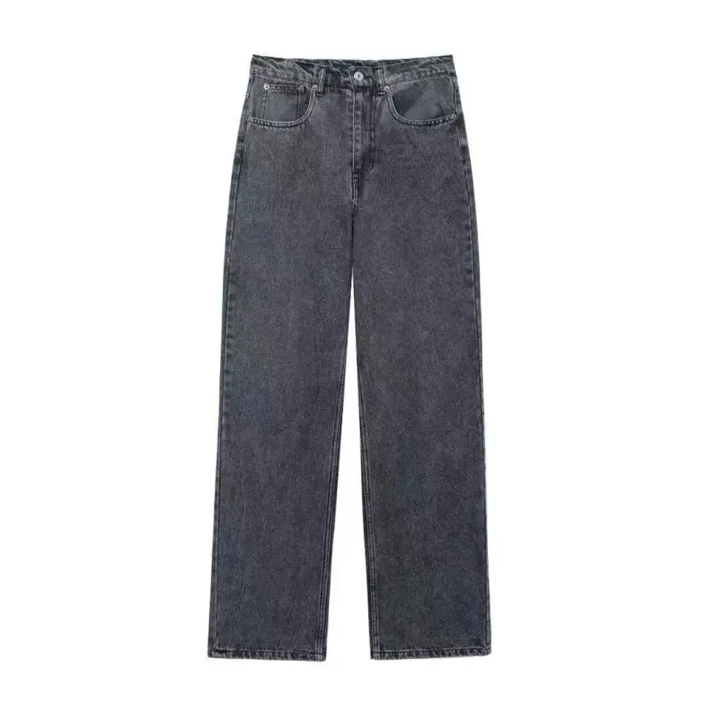 Distressed Straight Leg Jeans