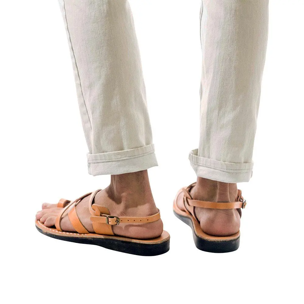 Classic Leather Toe Loop Sandals