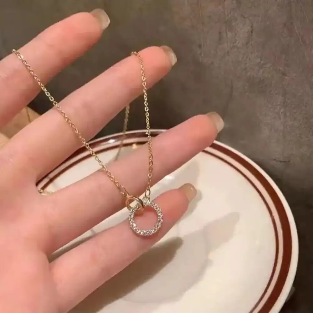 Relaxed Simple Jewelry