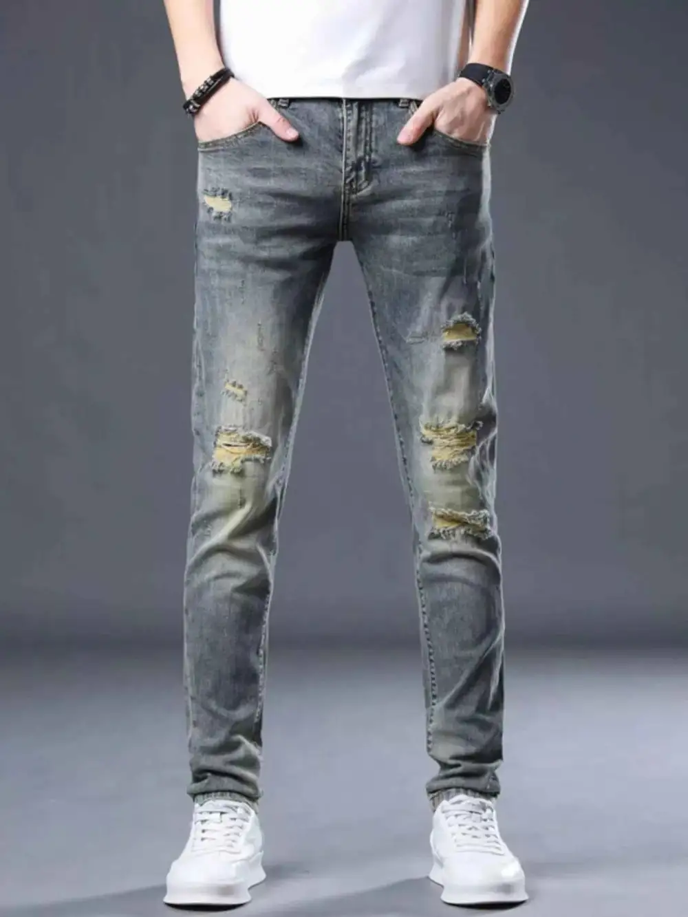 Relaxed Distressed Slim Fit Jeans