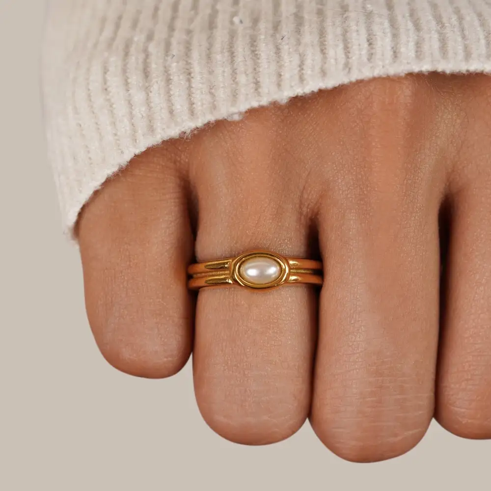 Pearl Chunky Ring