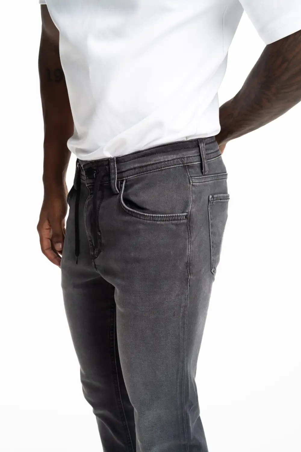 Modern Skinny Cropped Classic Jeans