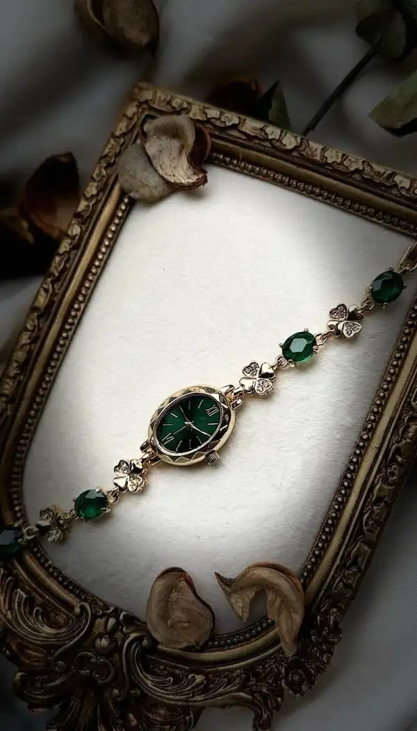Vintage Floral Oval Dial Watch