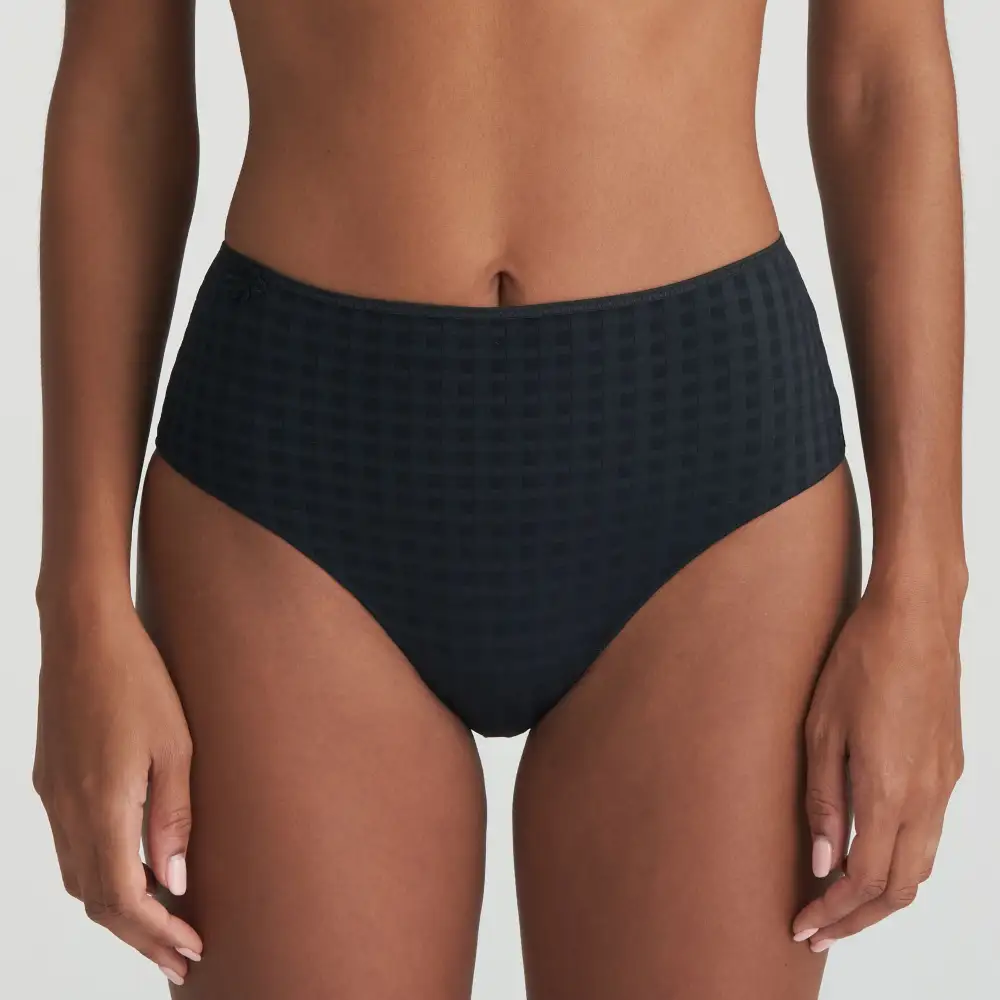 Women's Full Coverage Elastic Waistband Cotton Gusset Floral Embroidery Cotton Checkered Retro Detail Soft Fabric Stretch Fit Brief Panty