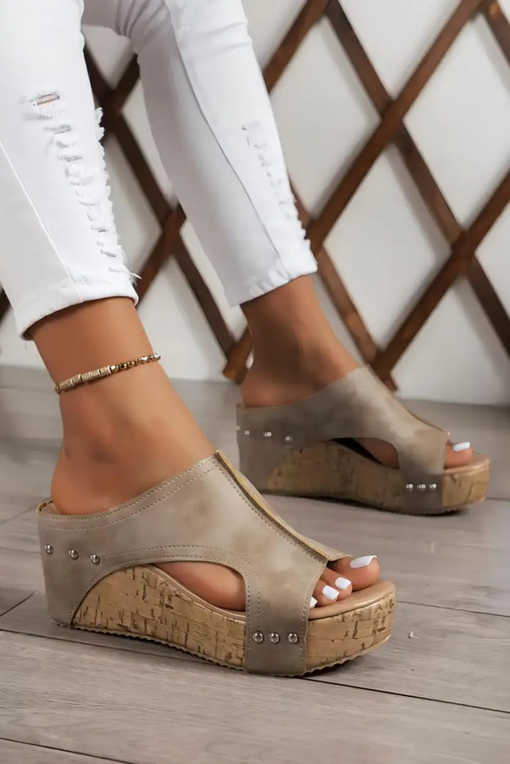 Hollow Out Studded Pu Leather Wedge Slide Slippers