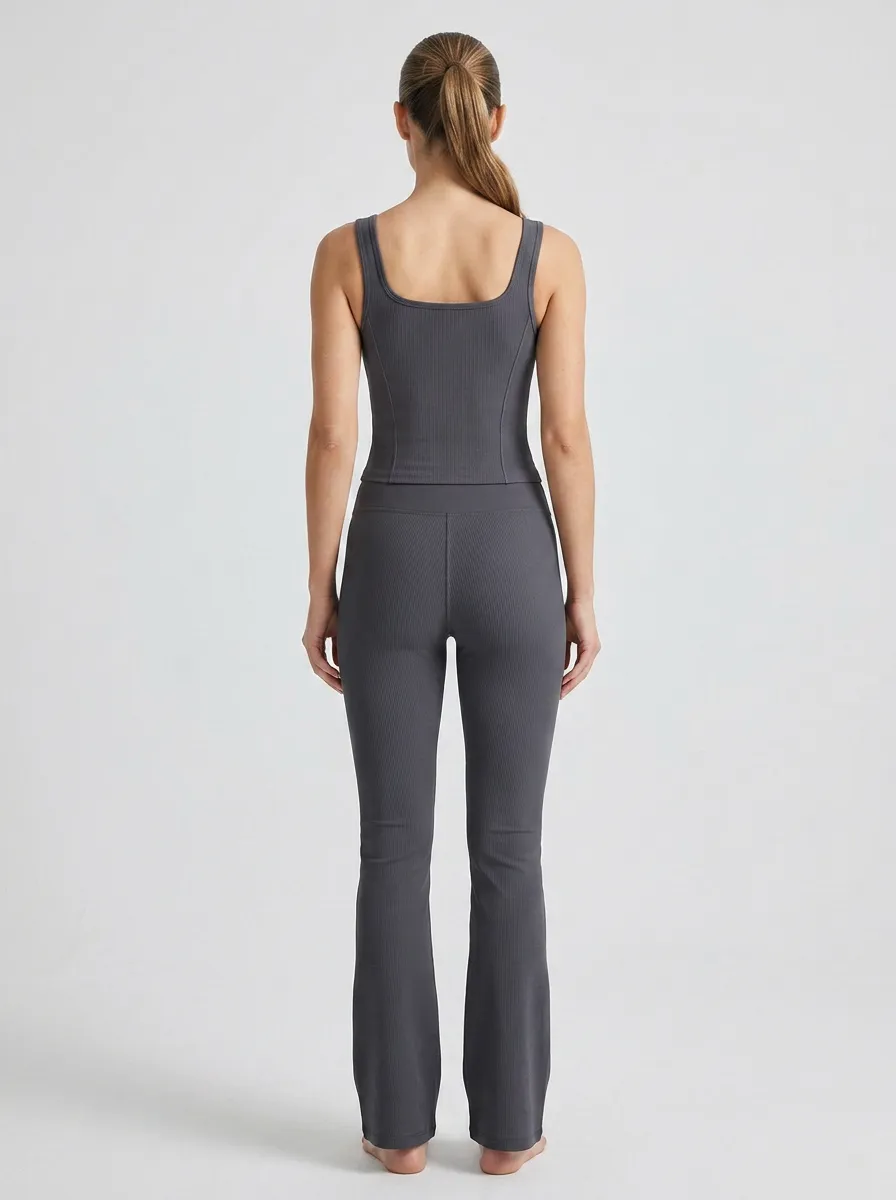 Yoga-Inspired Minimal-Look Women's Tank Top Flare Pants Active Set
