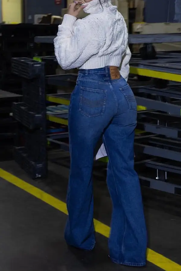 Gradient Button Decor High-Waist Jeans & Sweater