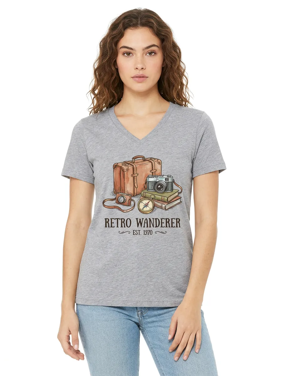 Women's Travel Lover Retro Wanderer Camera Suitcase Printed V-Neck T-Shirt