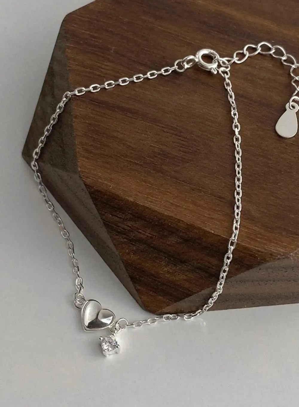 Heart Drop Line Bracelet