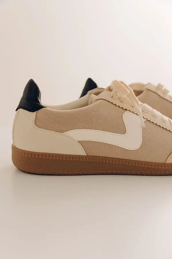 Oatmeal Everyday Classic Sneakers