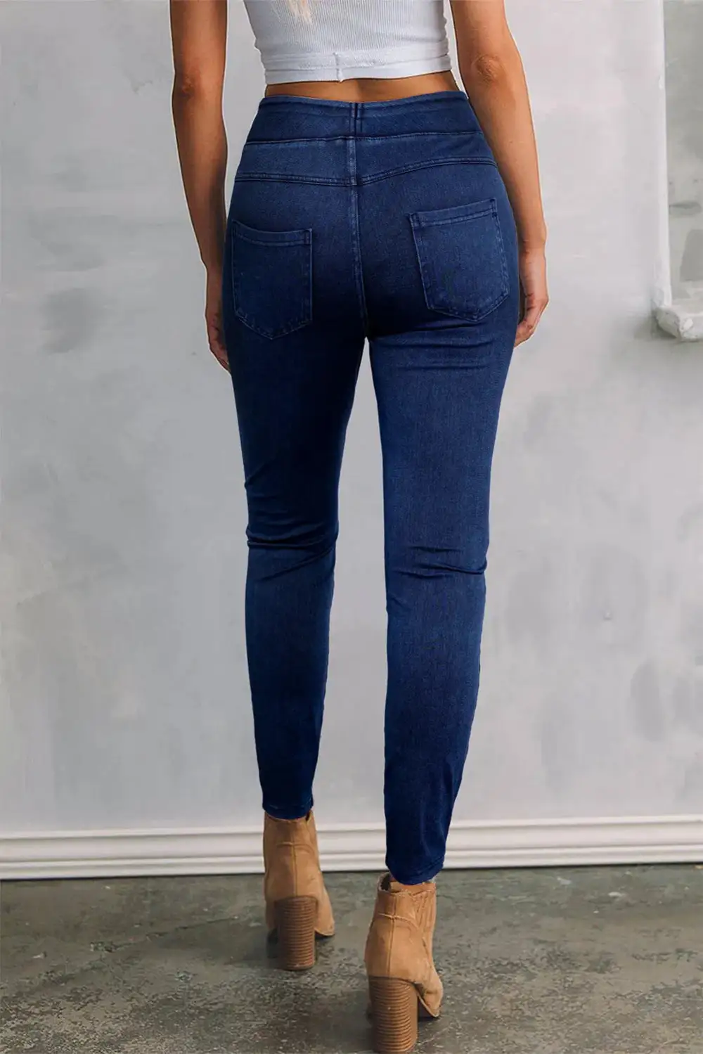 Versatile Skinny Pocketed Denim Jeans
