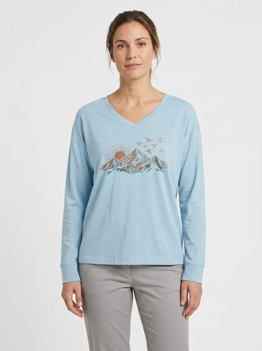 Women's Mountain Sunset Graphic V-Neck Long-Sleeve T-Shirt
