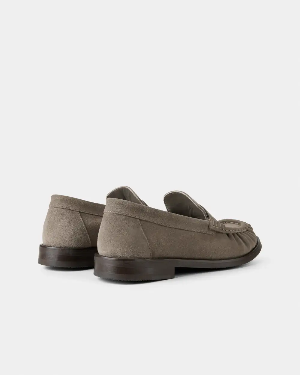 Streamlined Casual Suede Loafers
