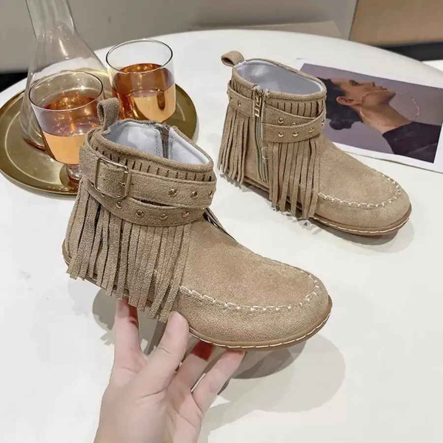 Fringe Round Toe Boots