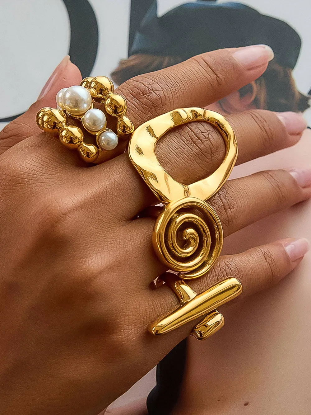 Refined Everyday Accessory 37