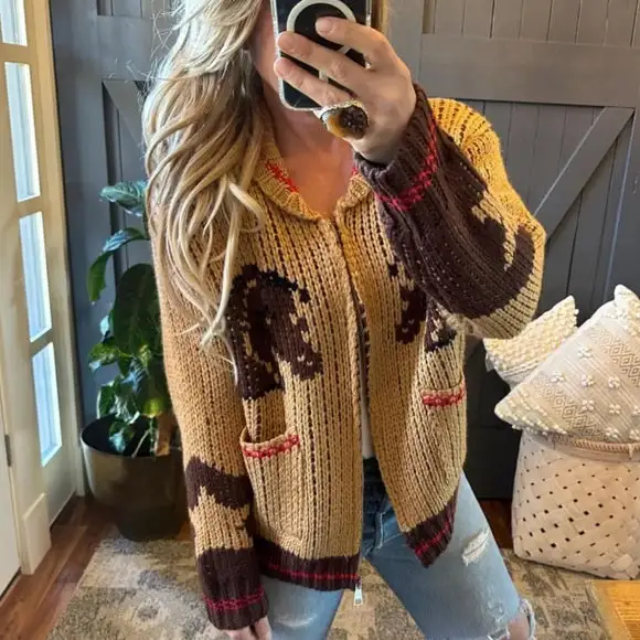 Relaxed Western Geometric Horse Motif Zip Front Cardigan