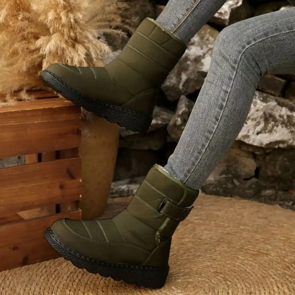 Refined Round Toe Platform Boots