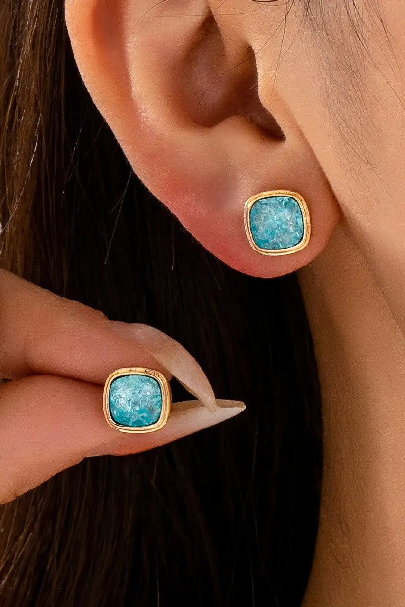 Cushion Cut Aqua Fuchsia Shimmer