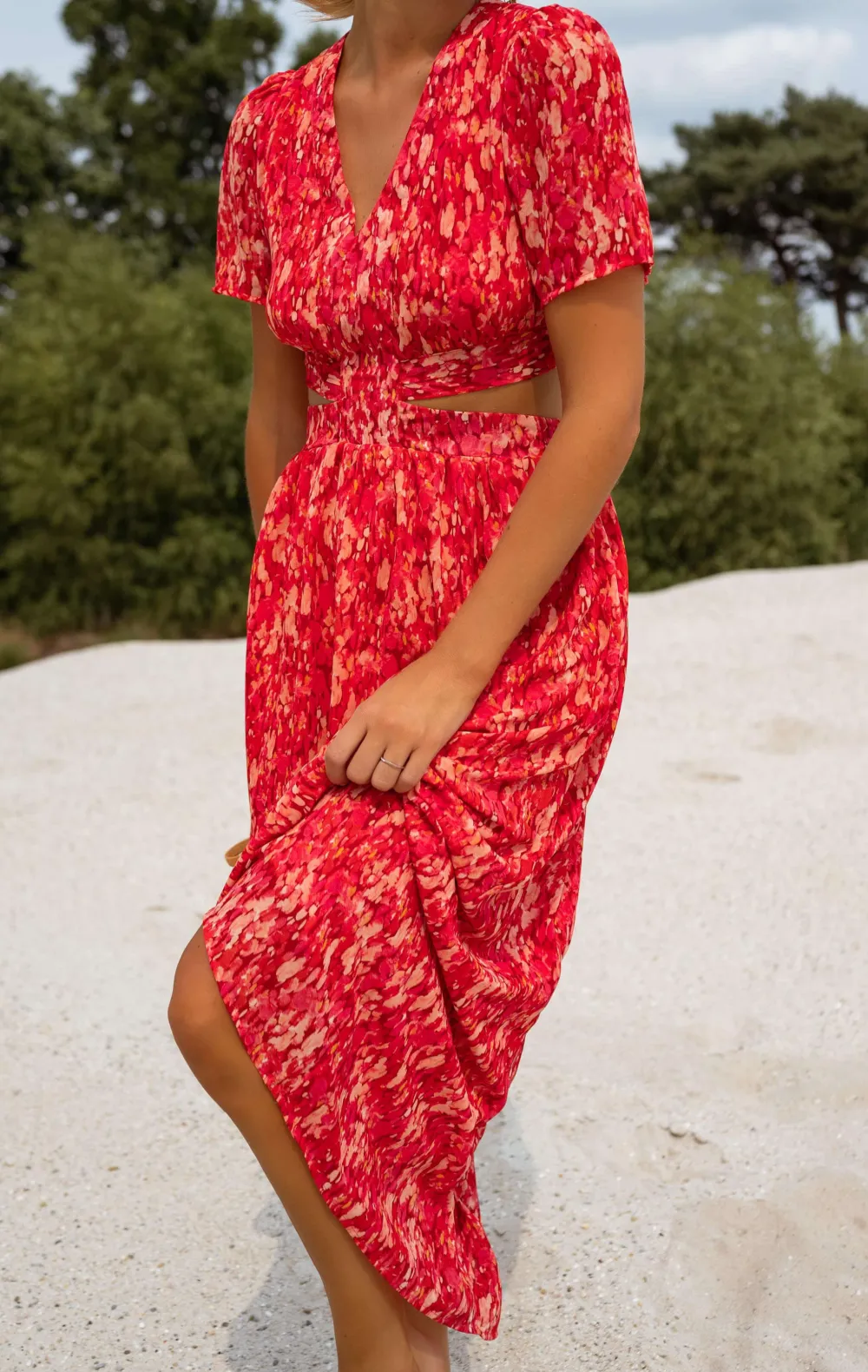 Short Sleeve Tie Detail Maxi Dress