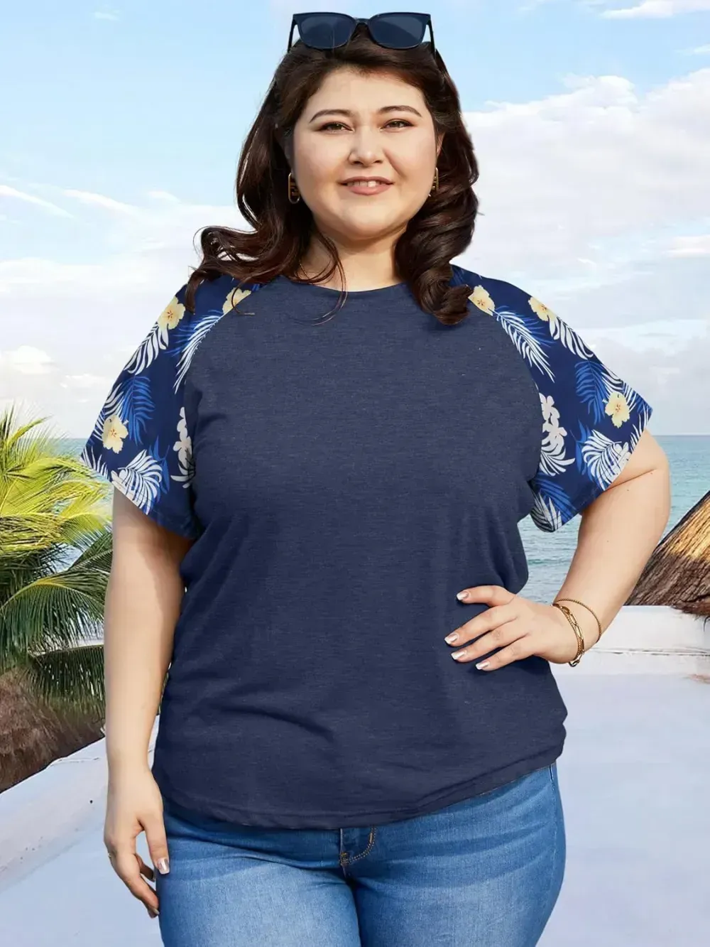 HDLTE Womens Plus Size Tops Floral Bell Sleeves Blouses Summer Crewneck Tunic Loose Casual T Shirts