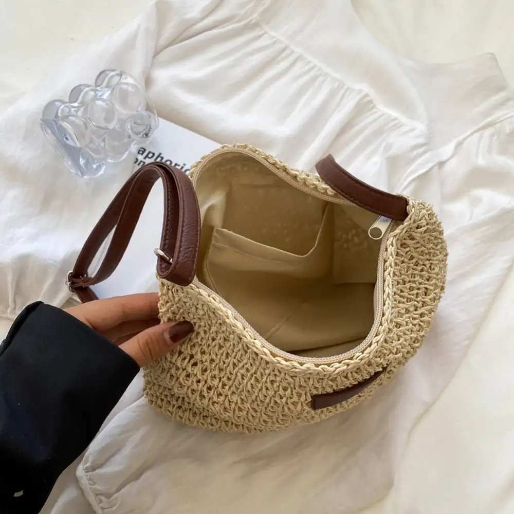Smooth Smooth Shoulder Bag