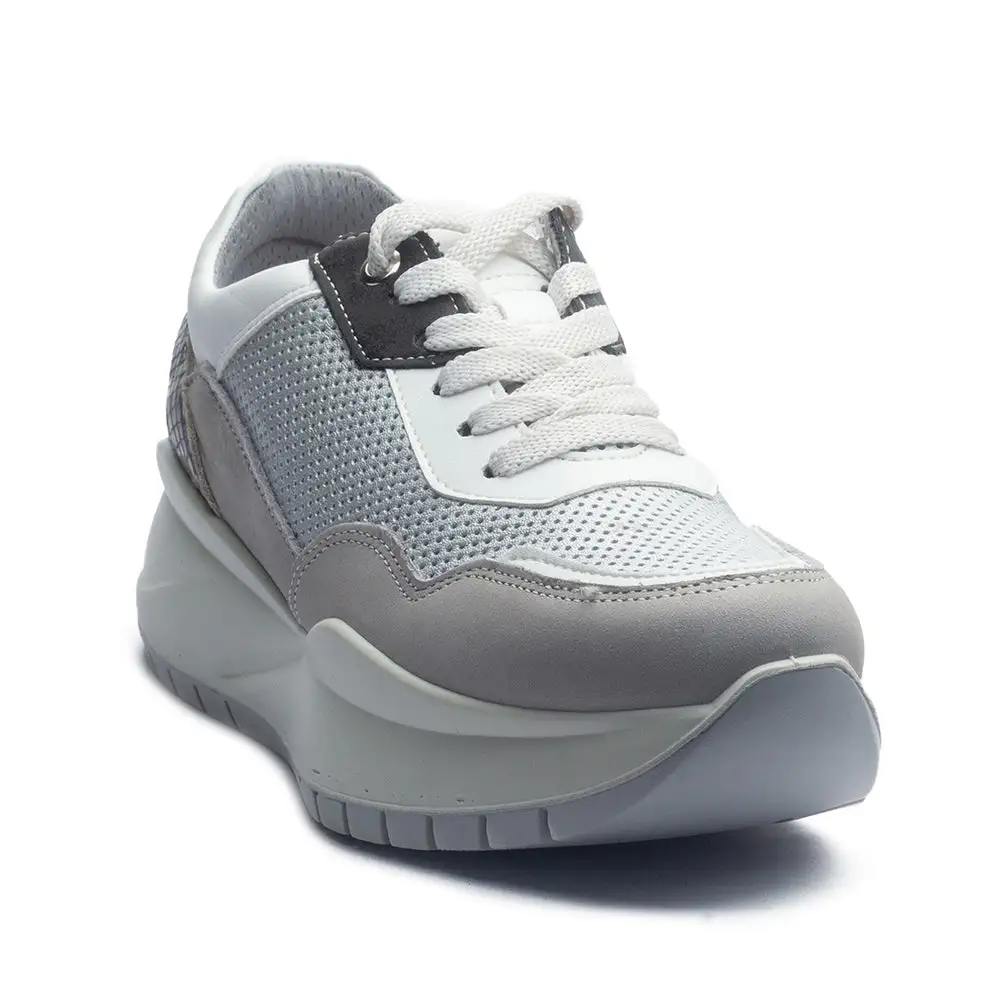 Polished Slip On Leather Sneakers