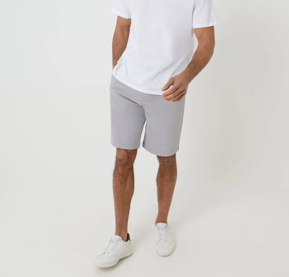 Men's Chalk Regular-Fit Elastic-Waist Stretch Chino Shorts