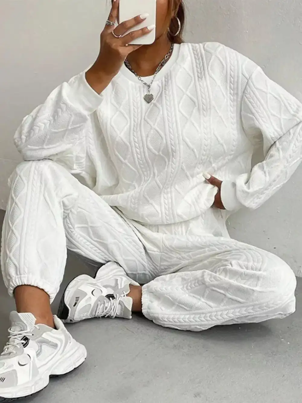 【🔥10k+ Sold！！】Texture Round Neck Top and Pants Set