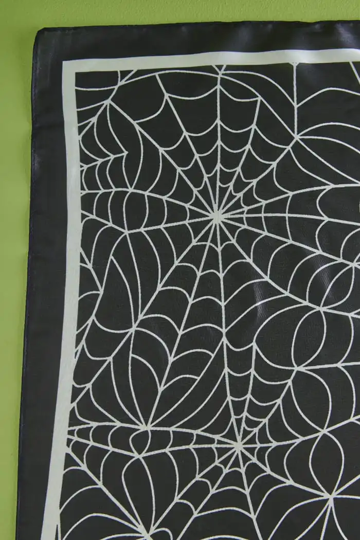 SPIDERWEB BANDANA SCARF