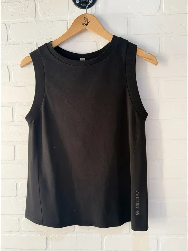 Ribbed Scoop Neck Tank