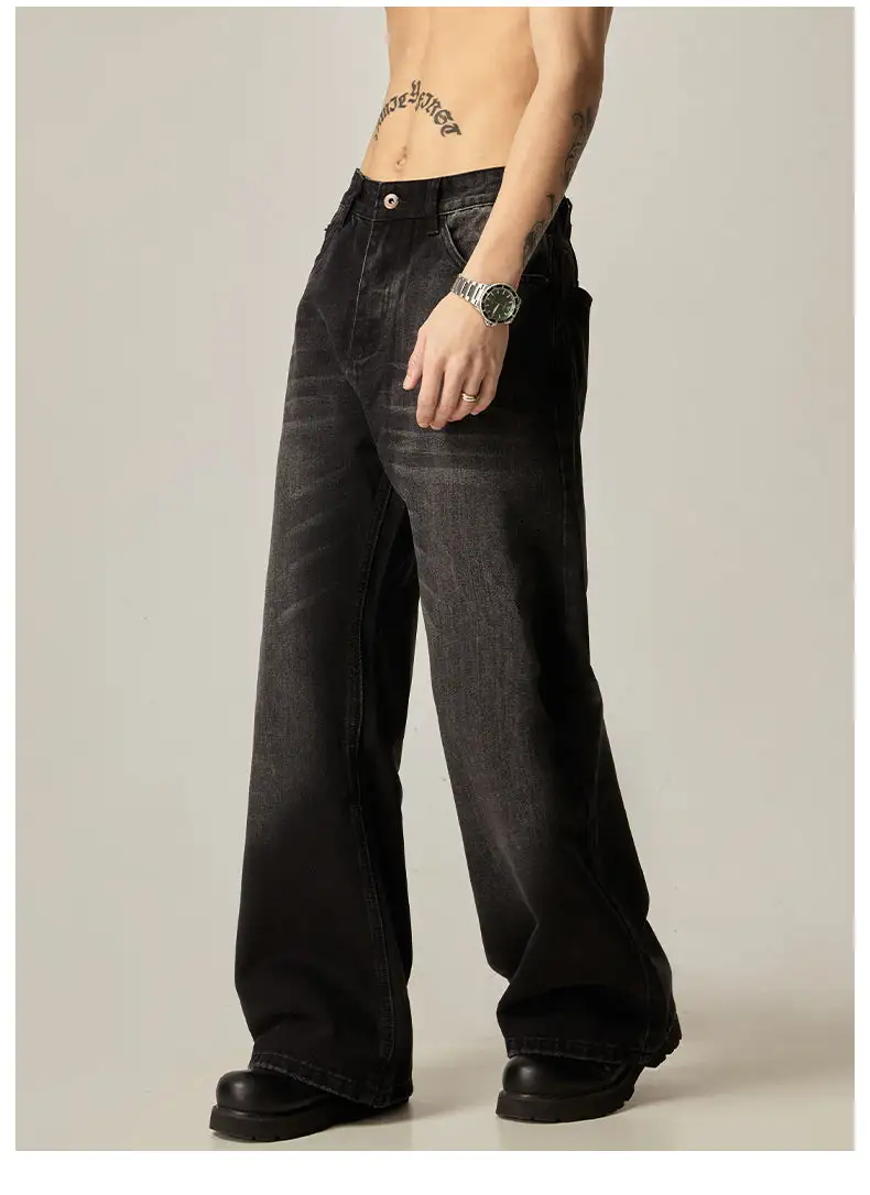Baggy Straight-Leg Jeans