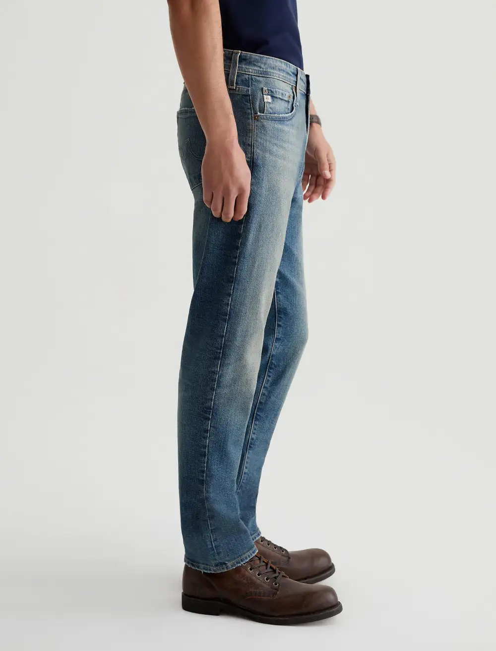 Men's Modern Slim Mid Rise Vintage Finish Jeans