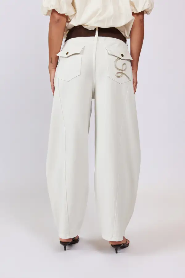 Stitch Detail Belted Wide Leg Jeans