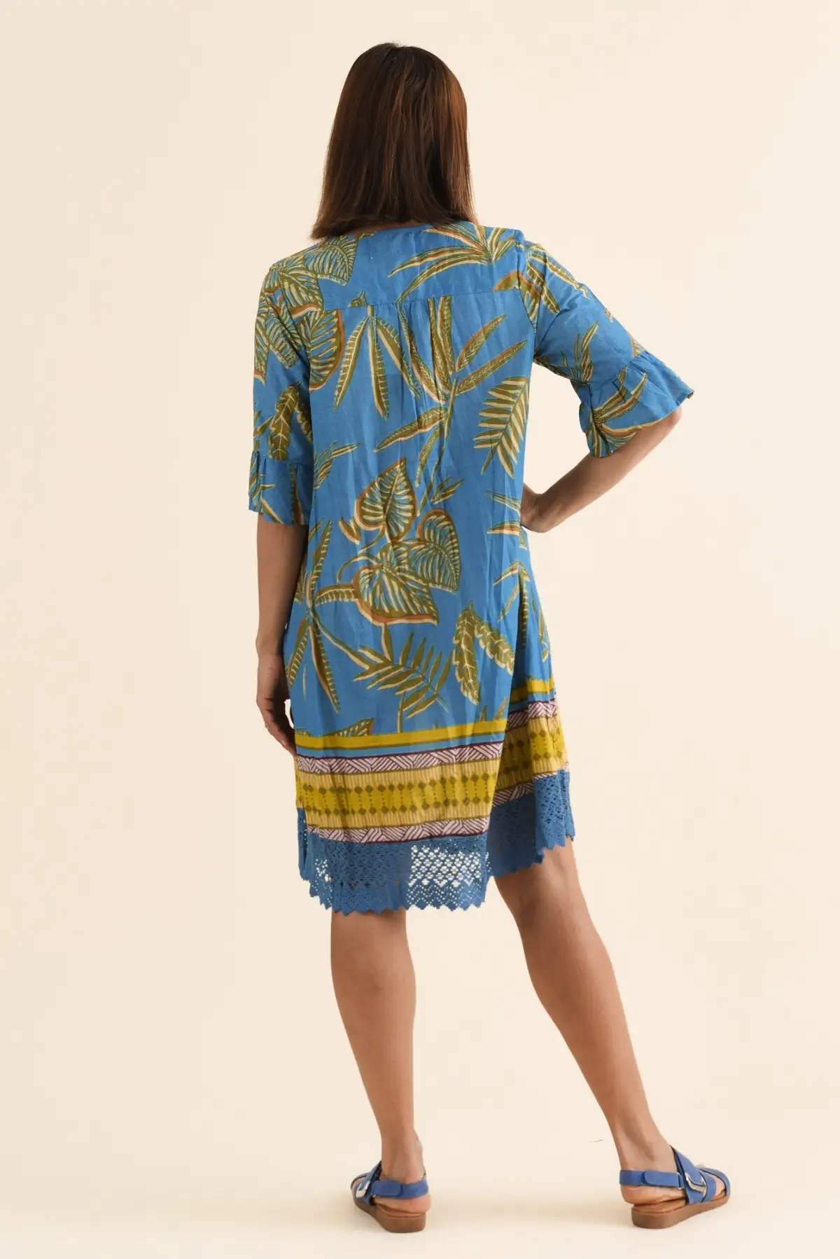 Above-Knee Graphic Cotton Pleated V-Neck Half-Sleeve A-Line Tunic Dress