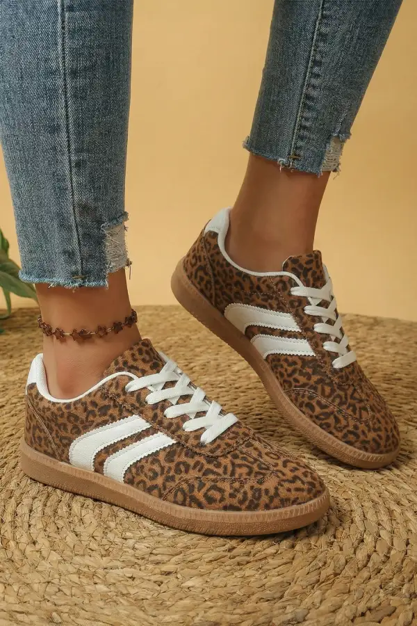 Leopard Metallic Accent Leather Lace-Up Casual Sneakers