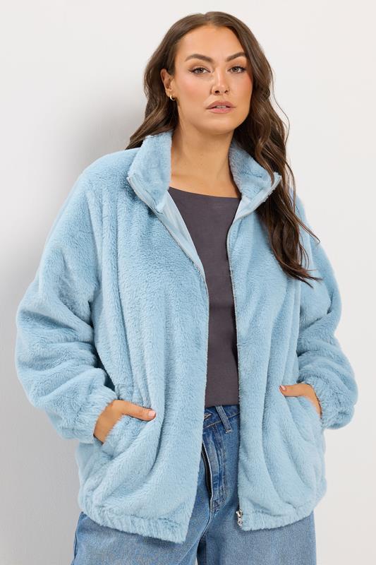 Blue Funnel Neck Fleece detail 1