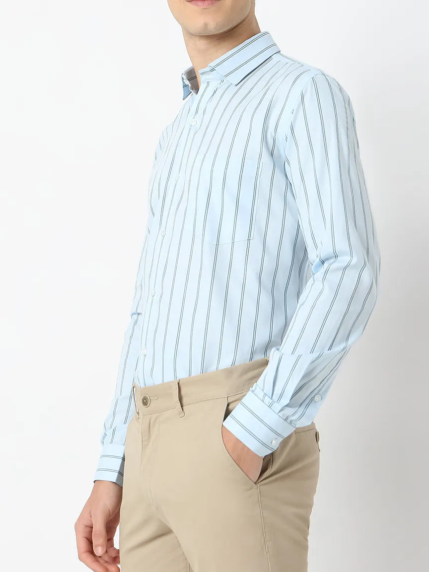 Striped Slim Fit Men's Formal Shirt