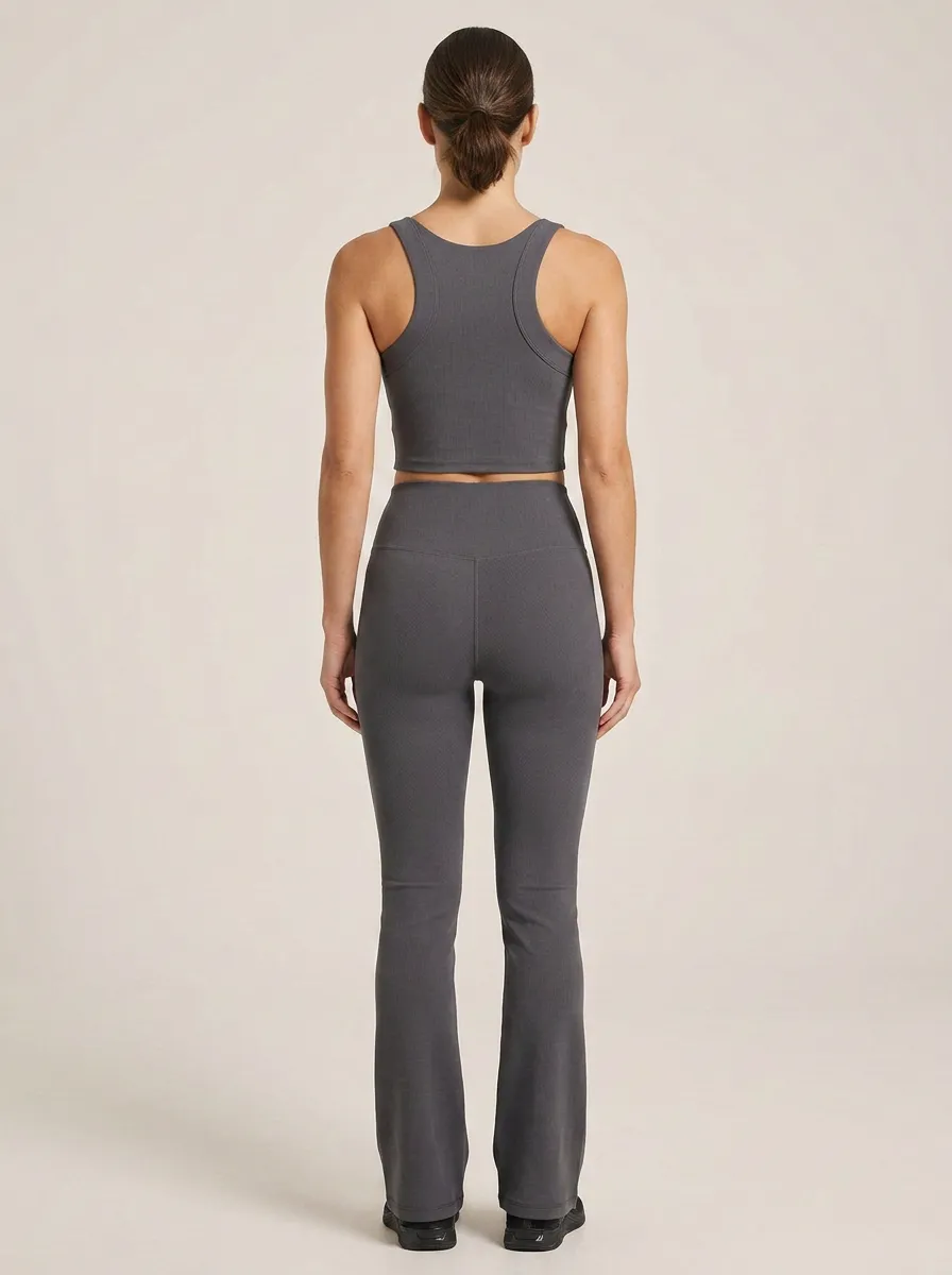 Workout Clean-Line Women's Tank Top Flare Pants Active Set