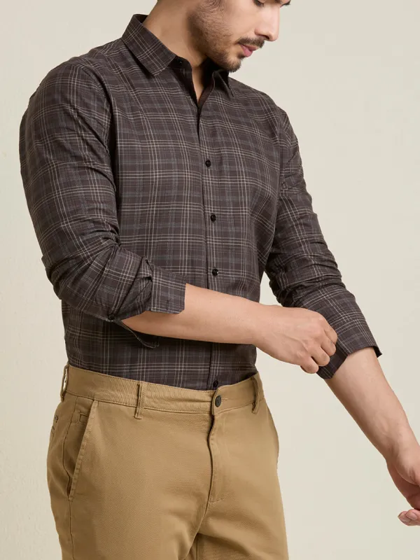 Weekend Plaid Slim Fit Tailored Men's Formal Shirt
