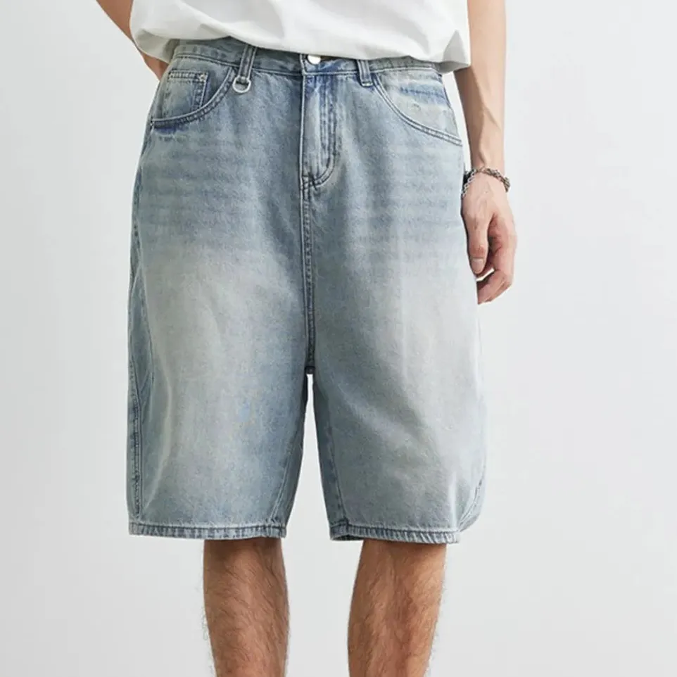Relaxed Fit Pocket Detail Washed Denim Shorts