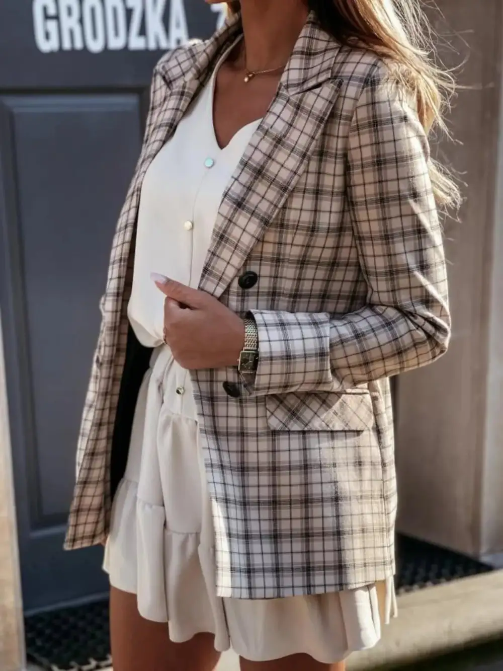 Refined Double-Breasted Houndstooth Blazer